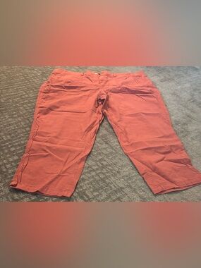 Sonoma Coral Pink Capri Pants